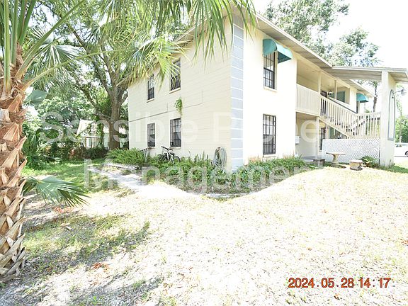 4th image of 8419 N Manhattan Ave #C