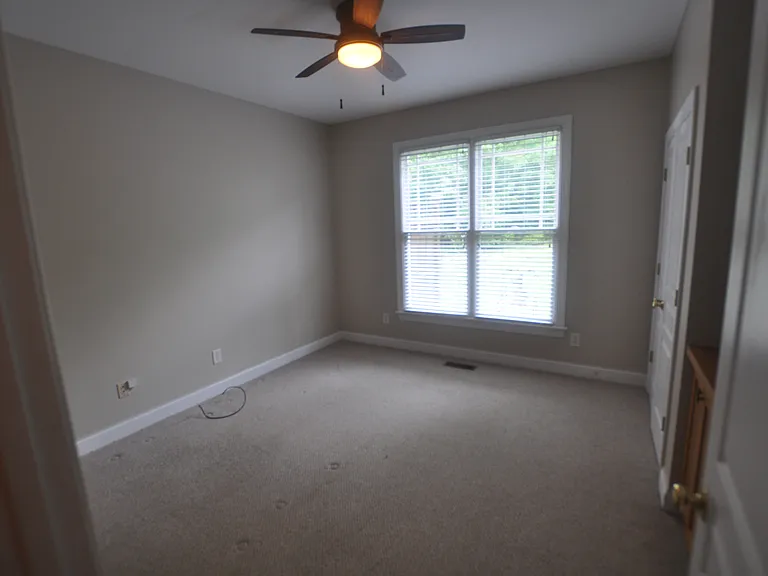 206 Charleston Ln — Photo 12