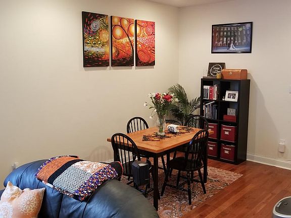 Eat in Kitchen