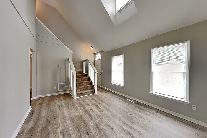 3 bed, 2.5 bath, 1520 sqft, $1,695 — Photo 4