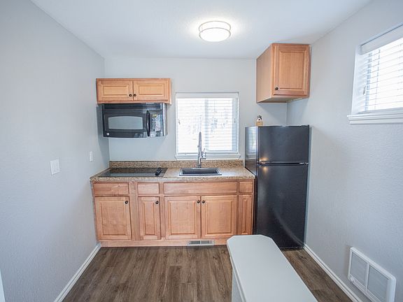 4th image of 614 Greenstreet Blvd #A