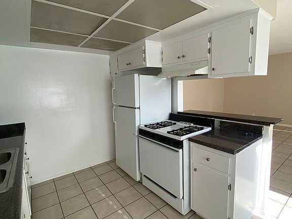4th image of 1736 E 4th St APT 16