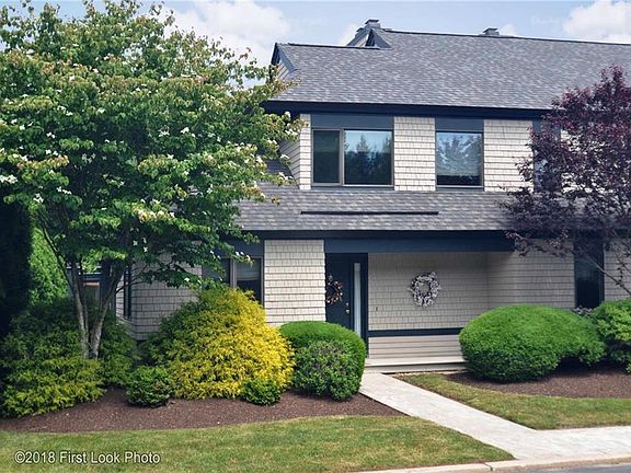 2nd image of 7 Vanderbilt Dr #124