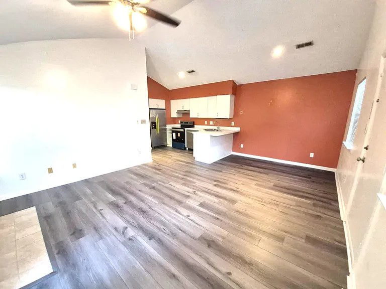 12762 Saint James Pl #C — Photo 18