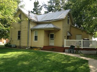 137 S Washington St, Addieville, IL 62214