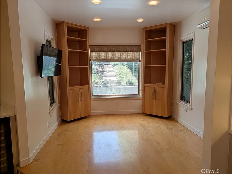 1451 3rd St — Photo 7