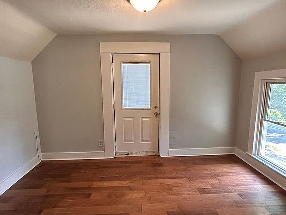 2nd image of 812 Huestis Ave #2