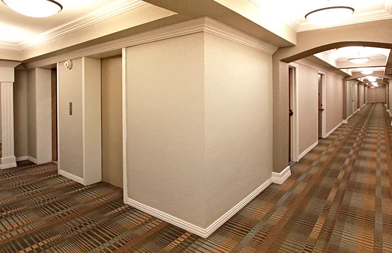Embassy Park Apartments — Photo 25