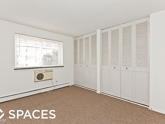 4th image of 516 W Melrose St APT 208