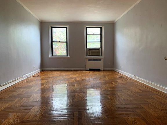 3rd image of 8315 Lefferts Blvd APT 1N