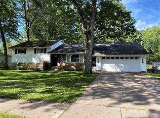 1481 4th St, Port Edwards, WI 54469