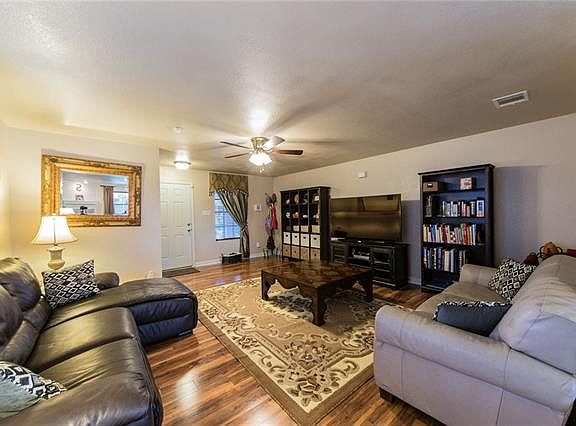 4th image of 8544 Shallow Creek Dr