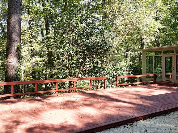 4th image of 231 Jasmine Hill Rd