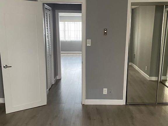 2nd image of 521 S Hobart Blvd #3