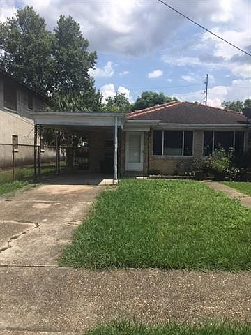 1st image of 2229 Joliet St