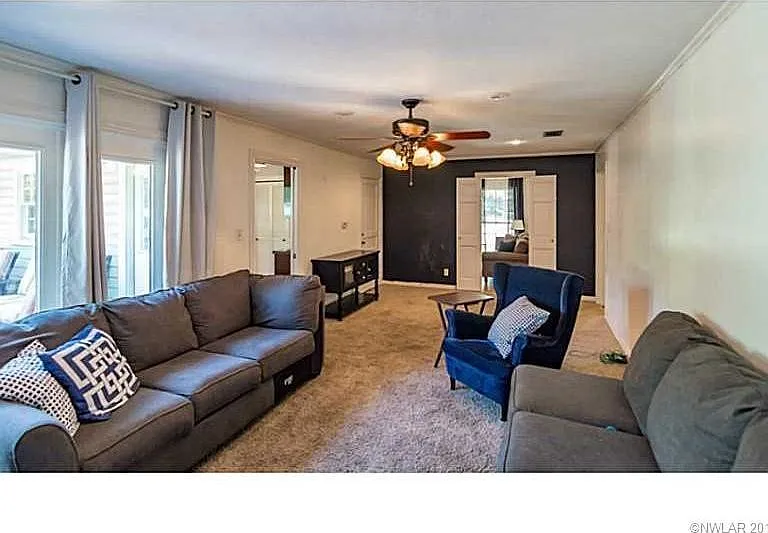 3624 Gilbert Dr — Photo 16