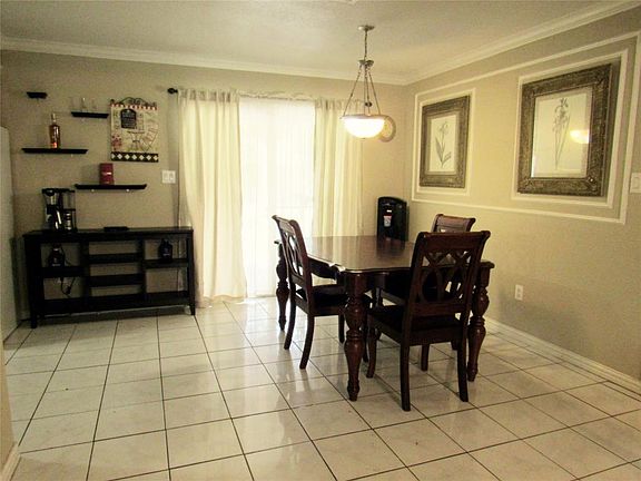 3rd image of 11222 Shannon Hills Dr