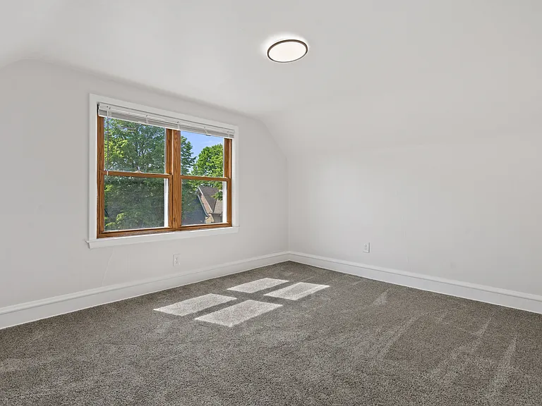 1946 S 69th St — Photo 13