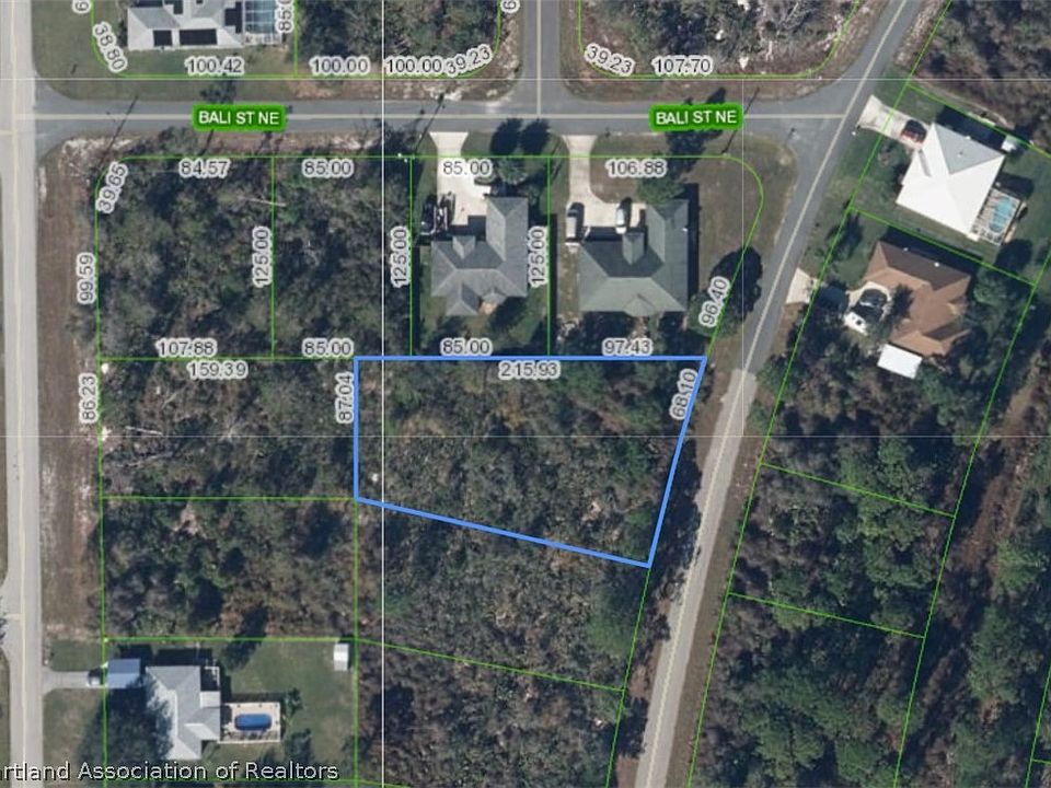 1st image of 221 Barbados Dr NE