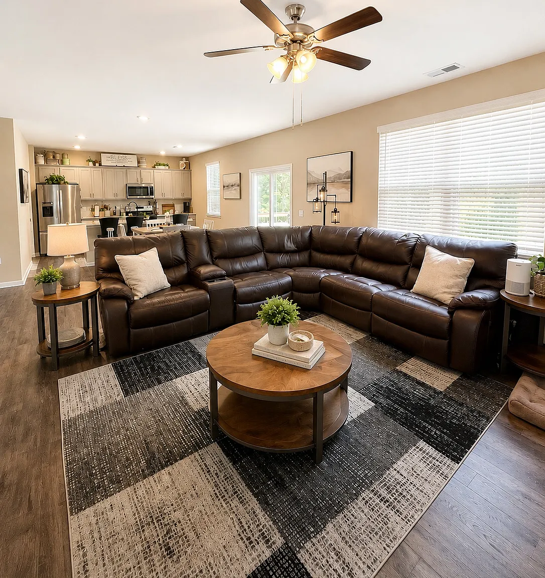 4 bed, 2.5 bath, 2340 sqft, $2,900 — Photo 4