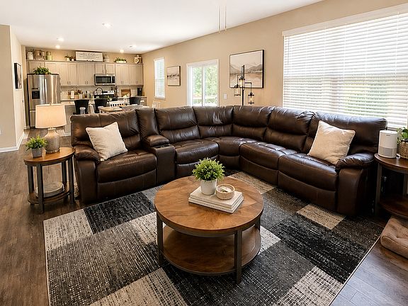 4th image of 308 Kings Ln
