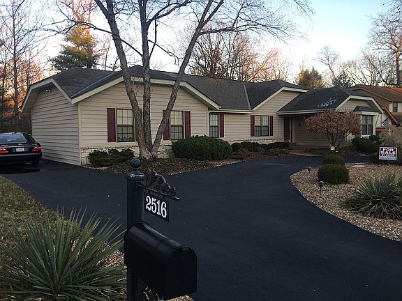 Rear entry garage!