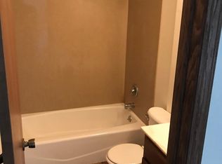 701 W Maple Ave, Norfolk, NE 68701