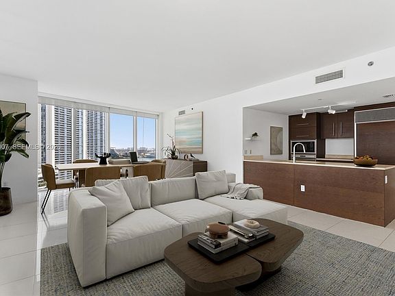 3rd image of 465 Brickell Ave APT 1602