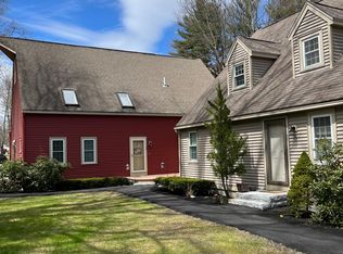 35 Balmoral Dr, Stratham, NH 03885