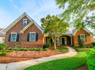 217 Yacht Club Dr, Niceville, FL 32578