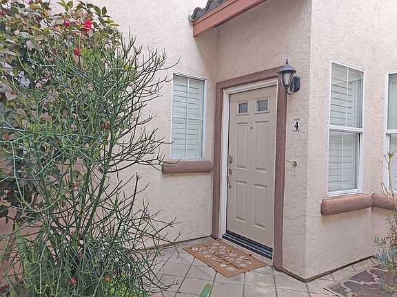 2nd image of 10876 Ivy Hill Dr Unit 4