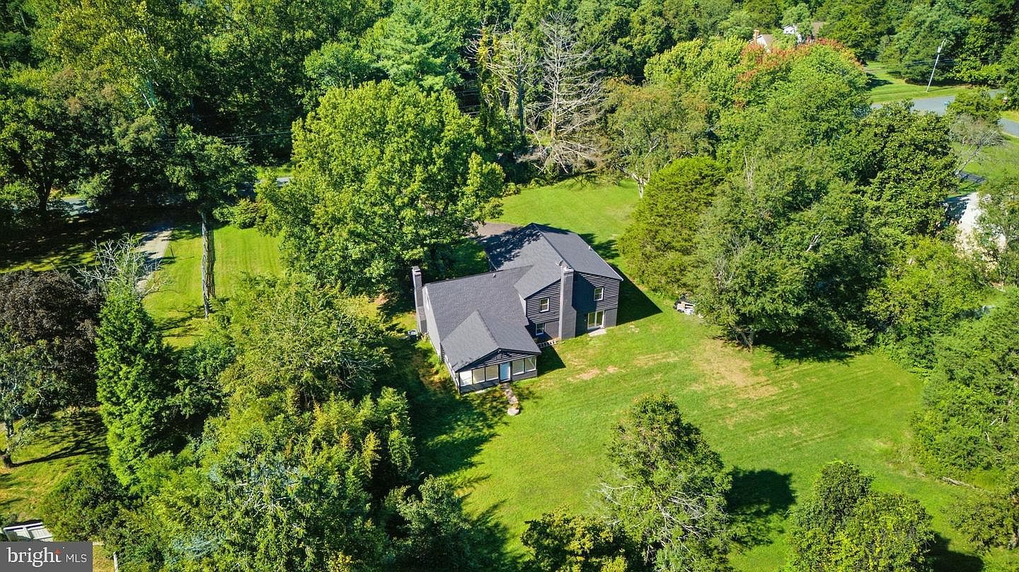 717 Kentland Dr, Great Falls, VA 22066 | MLS #VAFX2345464 | Zillow
