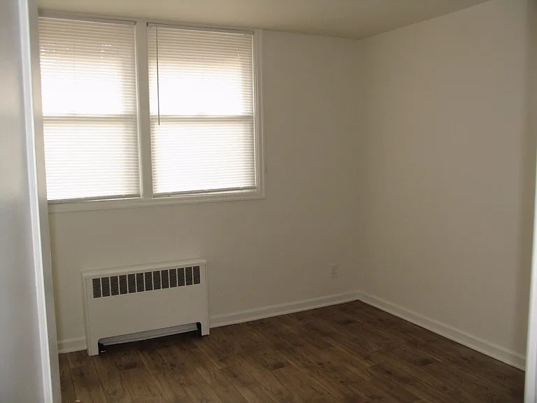 8104 SE 8th Ave — Photo 6