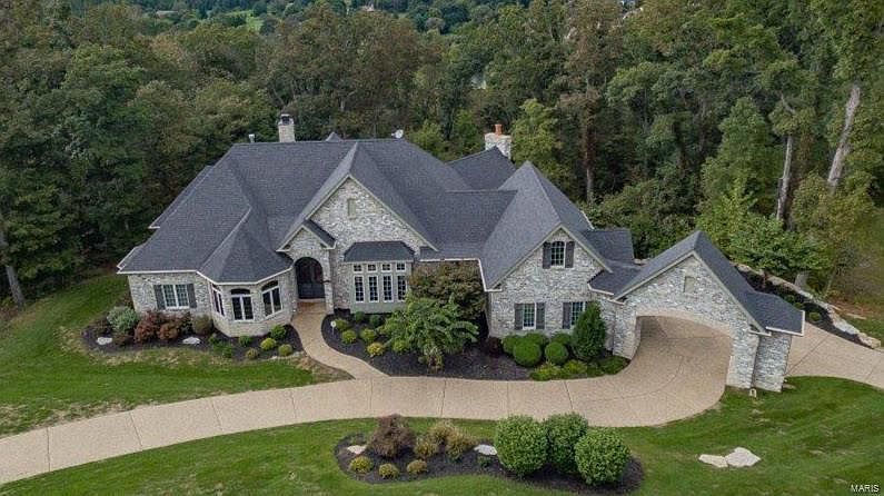 2nd image of 119 Grand Meridien Forest Dr