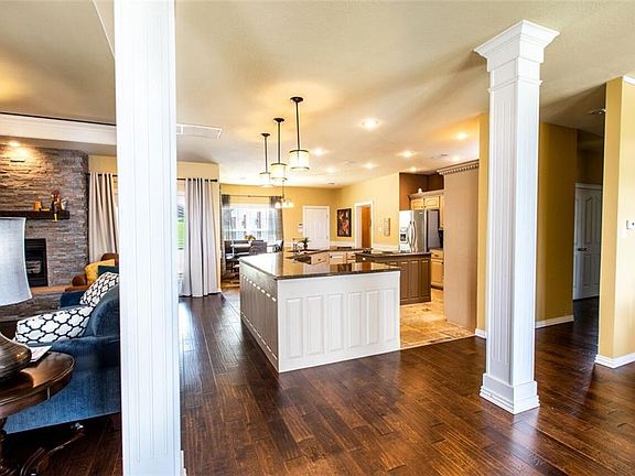 5th image of 2031 Lee Creek Dr