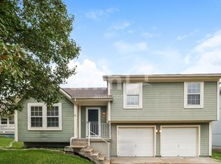 11308 N Nashua Dr, Kansas City, MO 64155