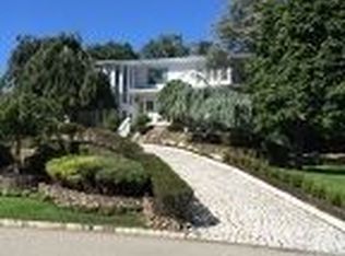 5 Carmella Ct, Cedar Grove, NJ 07009