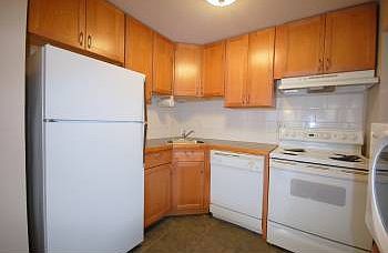 4th image of 1840 Central Pl S APT A5
