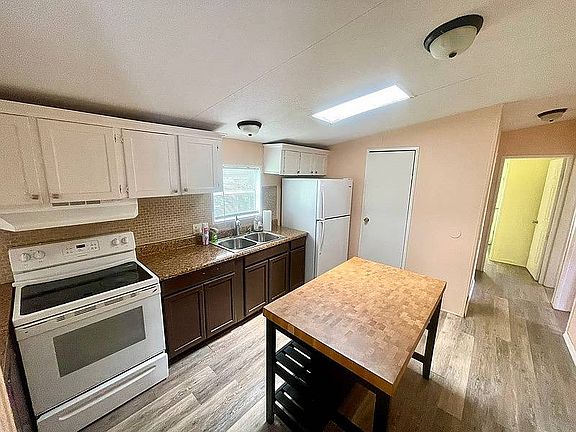 4th image of 1228 Marsh Creek Ln #212