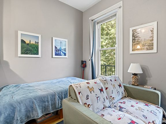 3rd image of 3 Saint Charles St APT 4