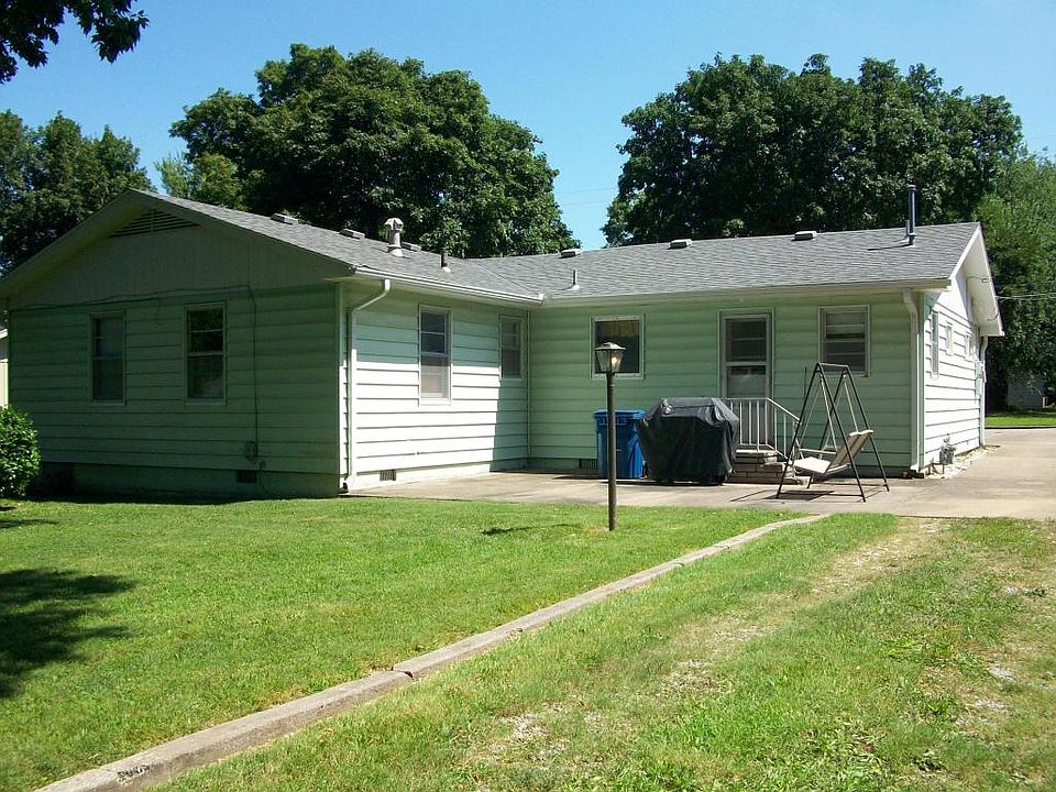 2nd image of 1019 E Highland Ave