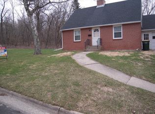 111 Henderson St, Edgerton, WI 53534
