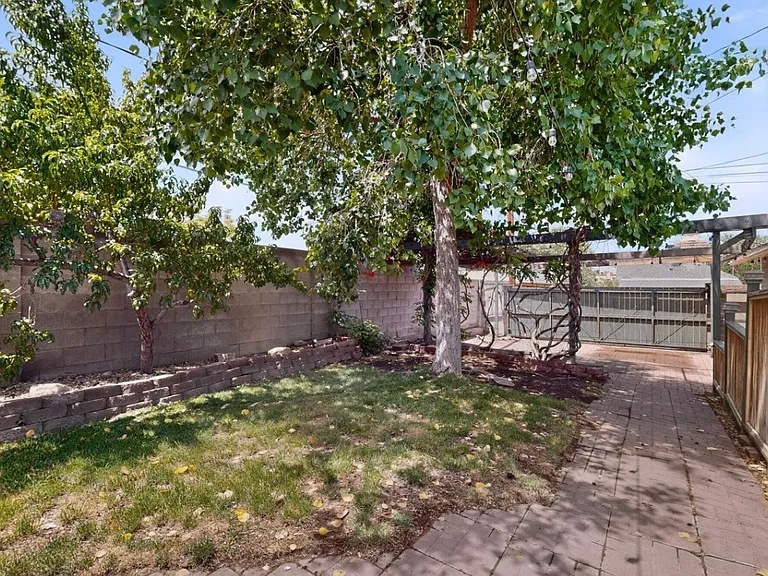 119 Walter St NE — Photo 39