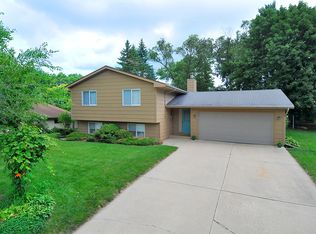 1020 Barron Rd, Faribault, MN 55021
