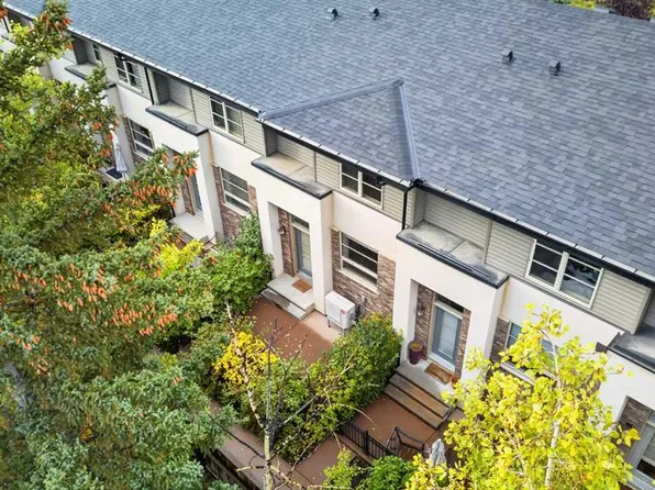 57 S Aspen Hills Ter SW, Calgary, AB T3H 0P3