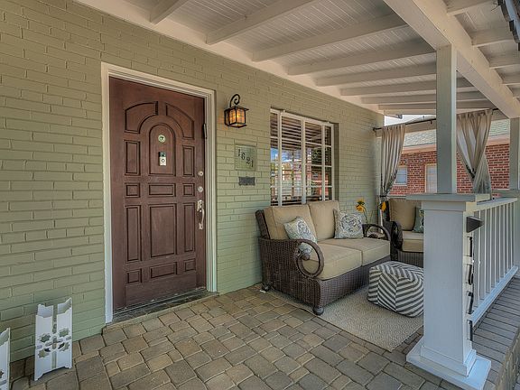 2nd image of 1621 N Laurel Ave