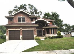 1513 N Fernandez Pl, Arlington Heights, IL 60004