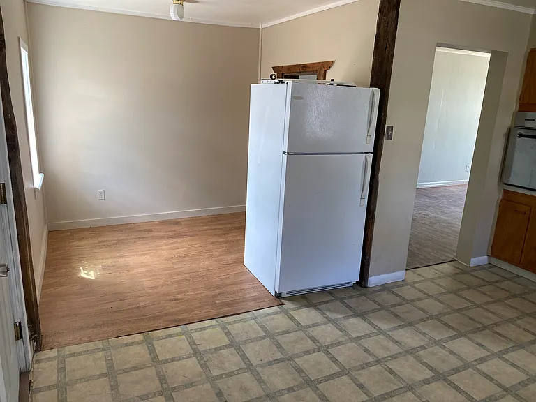 410 N Strevell Ave — Photo 7