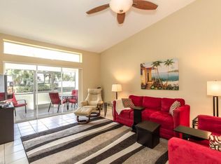 10751 King George Ln, Naples, FL 34109