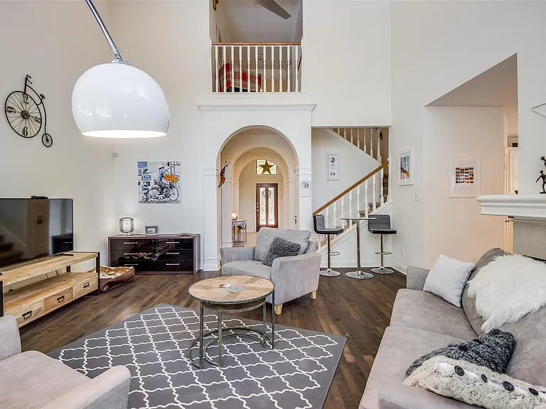 14202 Scarborough Fair St — Photo 17